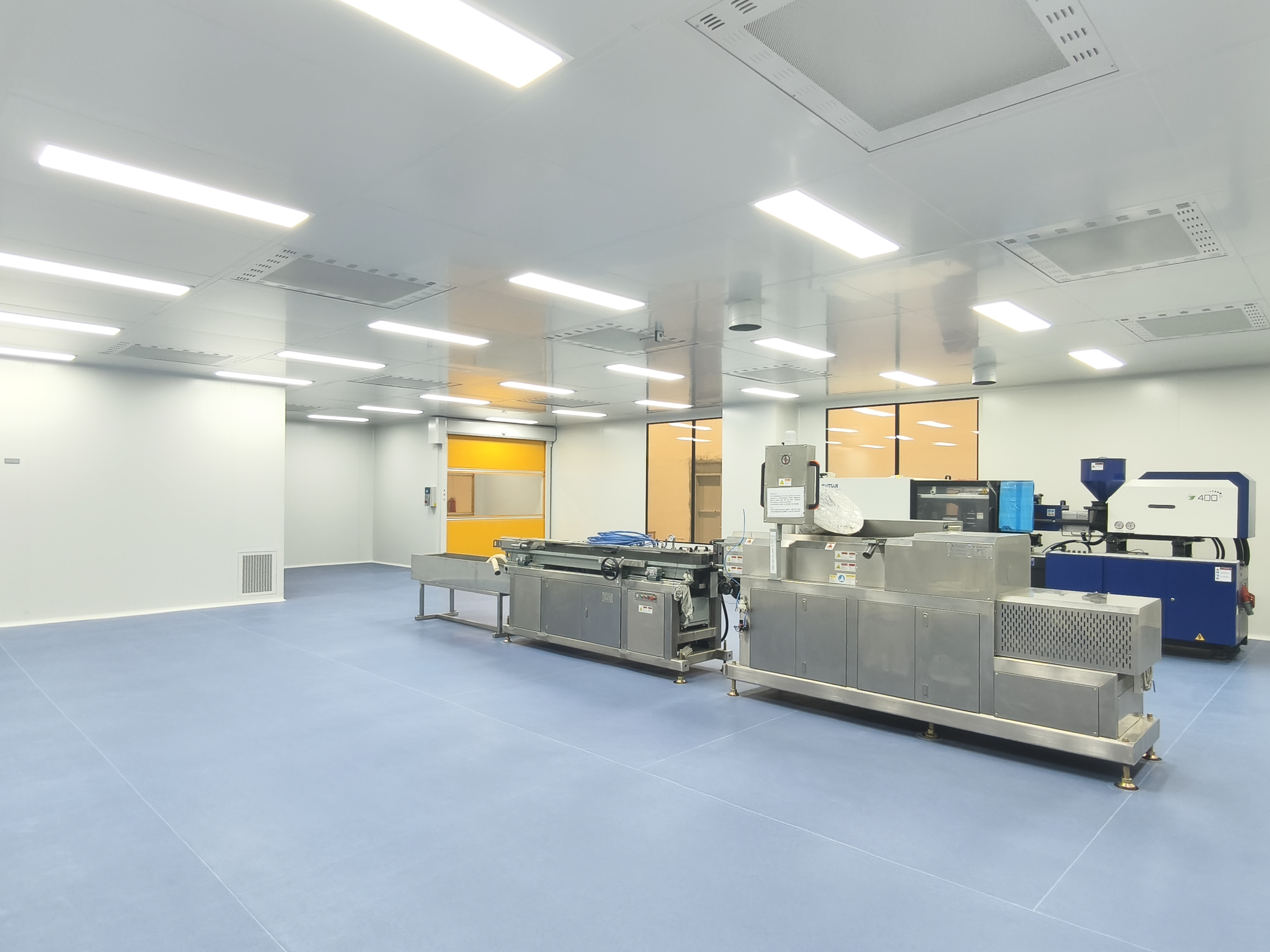 Medical device cleanroom